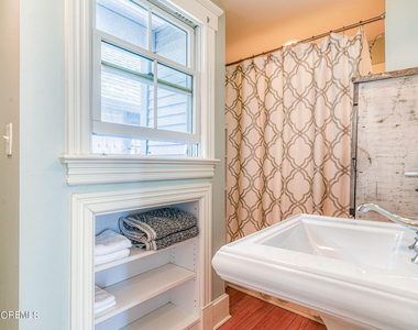 5 1/2 Embury Avenue - Photo Thumbnail 16