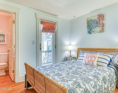 5 1/2 Embury Avenue - Photo Thumbnail 12