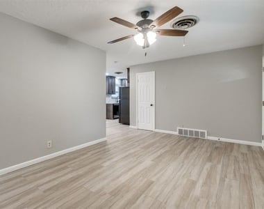 1612 Cherry Stone Street - Photo Thumbnail 5