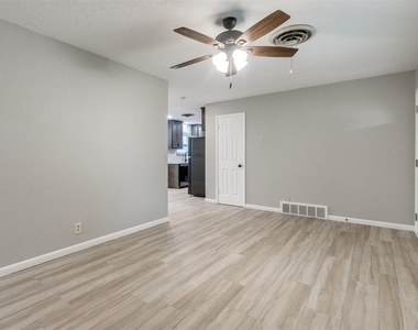1612 Cherry Stone Street - Photo Thumbnail 5