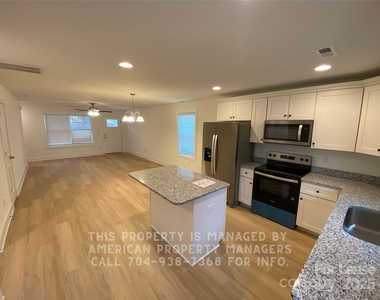 406 Vance Avenue - Photo Thumbnail 3