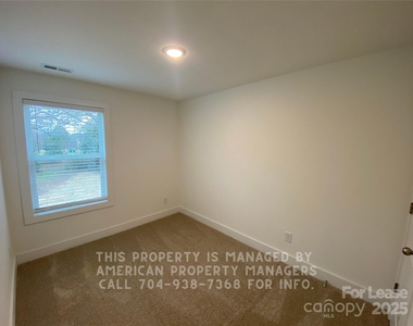 406 Vance Avenue - Photo Thumbnail 7