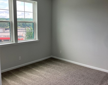 4455 Reed Creek Drive - Photo Thumbnail 4