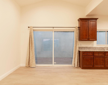 713 Mission Drive - Photo Thumbnail 5