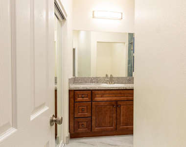 713 Mission Drive - Photo Thumbnail 17