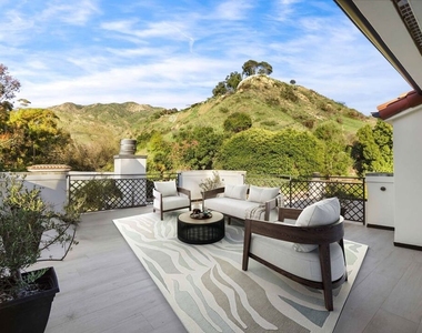 23255 Mariposa De Oro Street - Photo Thumbnail 15