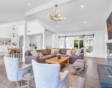 3550 Laketree Dr - Photo Thumbnail 14