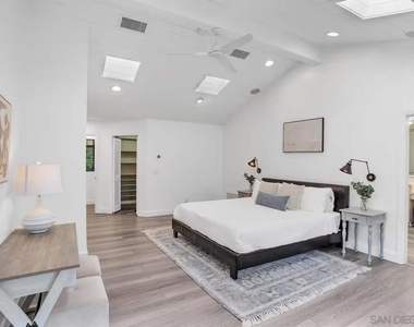 3550 Laketree Dr - Photo Thumbnail 18