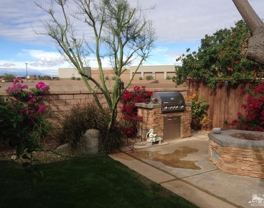 79760 Desert Willow Street - Photo Thumbnail 17