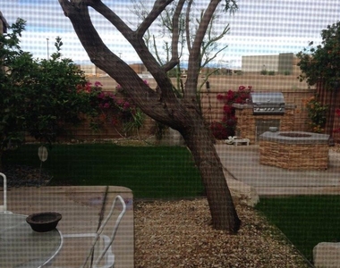 79760 Desert Willow Street - Photo Thumbnail 5