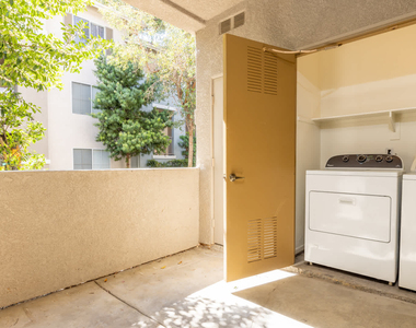 27800 N. Mcbean Parkway - Photo Thumbnail 11