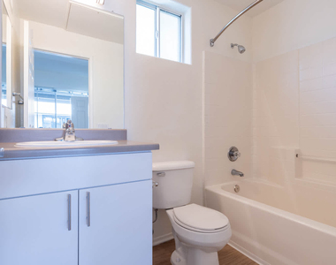 27800 N. Mcbean Parkway - Photo Thumbnail 12