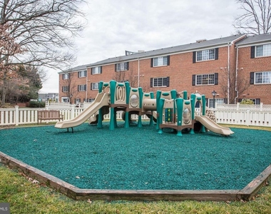 60 S Van Dorn Street S - Photo Thumbnail 12