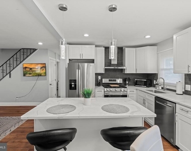 124 Pennypacker Drive - Photo Thumbnail 5