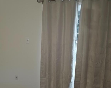 9638 Glendower Court - Photo Thumbnail 5