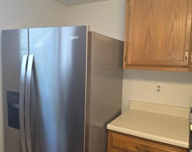 9638 Glendower Court - Photo Thumbnail 3
