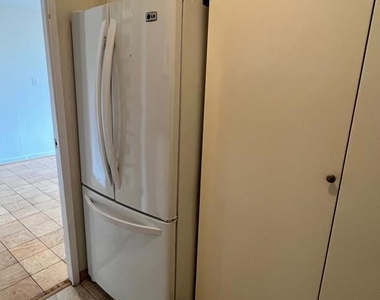 429 N Sw - Photo Thumbnail 7