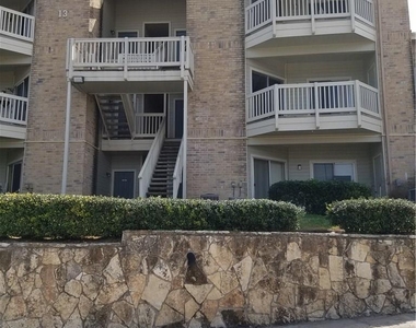 2450 Wickersham Ln - Photo Thumbnail 16