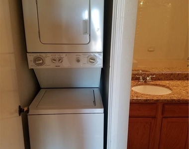 2450 Wickersham Ln - Photo Thumbnail 9
