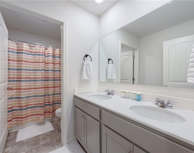 7571 Deerridge Way - Photo Thumbnail 23