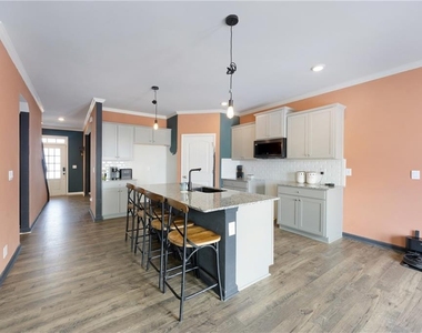 7571 Deerridge Way - Photo Thumbnail 7