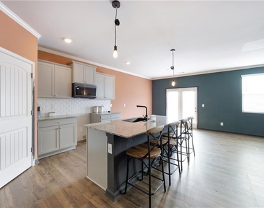 7571 Deerridge Way - Photo Thumbnail 6