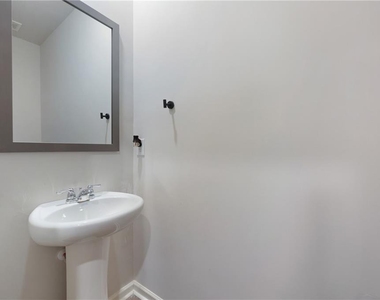 7571 Deerridge Way - Photo Thumbnail 5