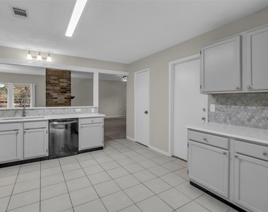 10 Treadwell Place - Photo Thumbnail 22