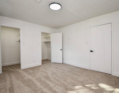 6834 Saint Augustine Street - Photo Thumbnail 12