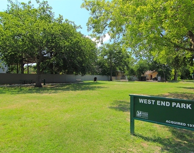 3830 Centerplaza Drive - Photo Thumbnail 13