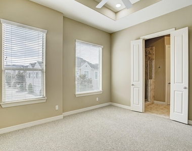 3830 Centerplaza Drive - Photo Thumbnail 8