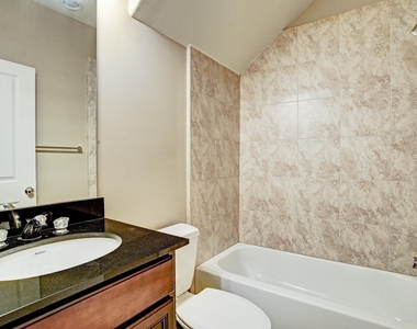 3830 Centerplaza Drive - Photo Thumbnail 3