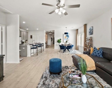1326 Ponderosa Pine Drive - Photo Thumbnail 5