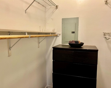 10047 Westpark Drive - Photo Thumbnail 16