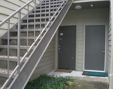 10047 Westpark Drive - Photo Thumbnail 3