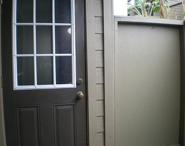10047 Westpark Drive - Photo Thumbnail 23