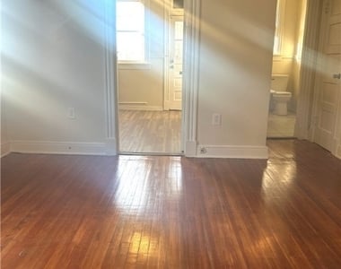 1209 Wallace Street - Photo Thumbnail 6