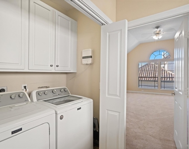 2406 Calumet Street - Photo Thumbnail 25