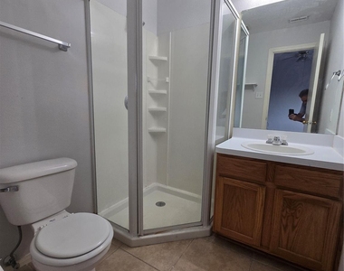 938 Birnham Woods Boulevard - Photo Thumbnail 6