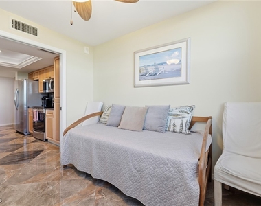 6585 Nicholas Boulevard - Photo Thumbnail 14