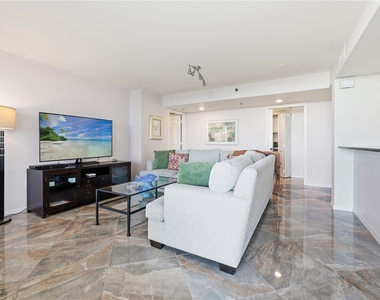 6585 Nicholas Boulevard - Photo Thumbnail 1