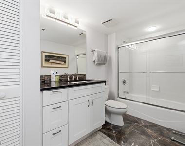 6585 Nicholas Boulevard - Photo Thumbnail 35