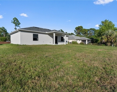 1134 Cumming Street E - Photo Thumbnail 27