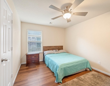 23454 Quarry Path Way - Photo Thumbnail 14