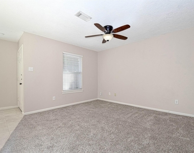 518 Moore Street - Photo Thumbnail 13