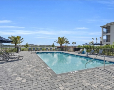 5583 Double Eagle Circle - Photo Thumbnail 32
