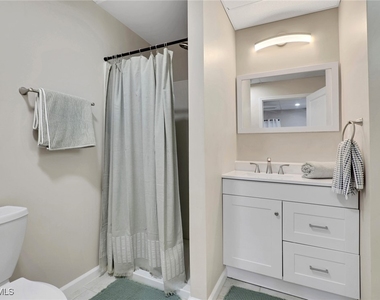 1282 Belaire Court W - Photo Thumbnail 30