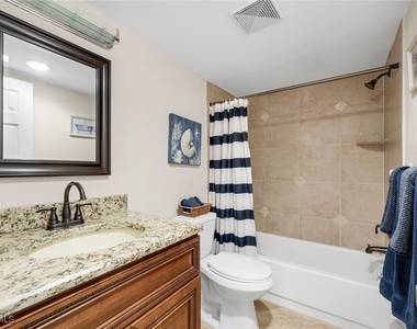 4200 Belair Lane - Photo Thumbnail 13