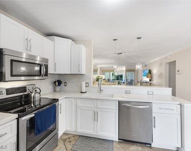 4200 Belair Lane - Photo Thumbnail 2