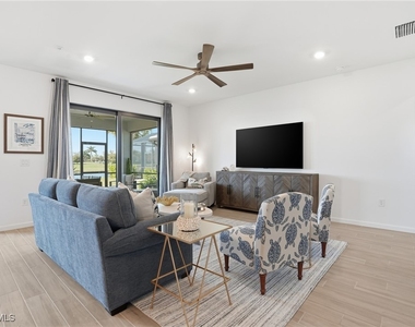 1657 Serena Avenue - Photo Thumbnail 6
